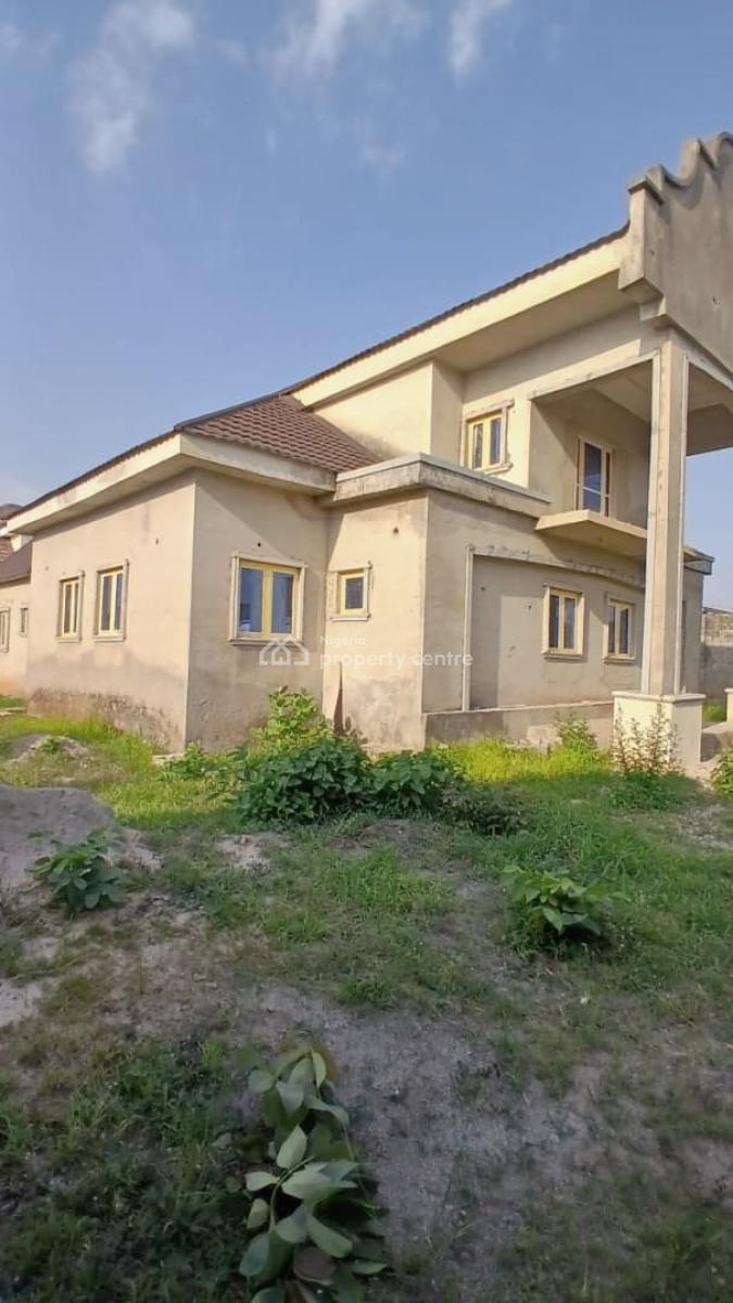3bedroom Detached Duplex with 2 Units of Bq., Gaduwa, Abuja, Detached Duplex for Sale