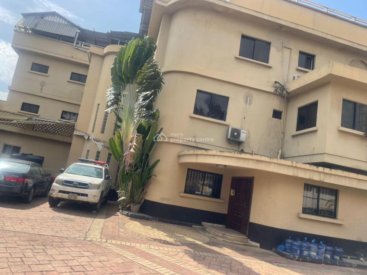 18 Bedroom Vacant Guest House in a Fantastic Location, Victoria Island (vi), Lagos, Hotel / Guest House for Sale