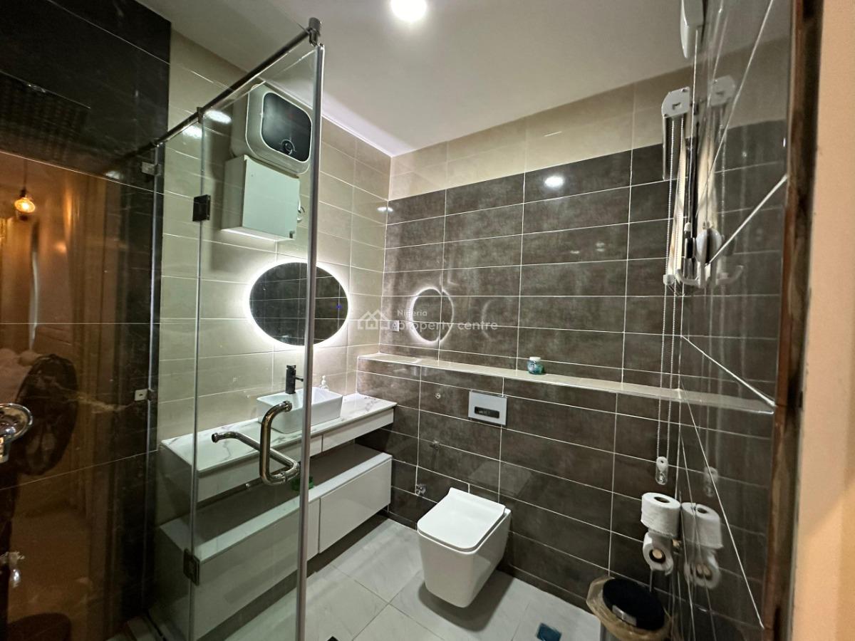Spacious 1 Bedroom Penthouse with Ps5, Ikate, Lekki, Lagos, Flat / Apartment Short Let