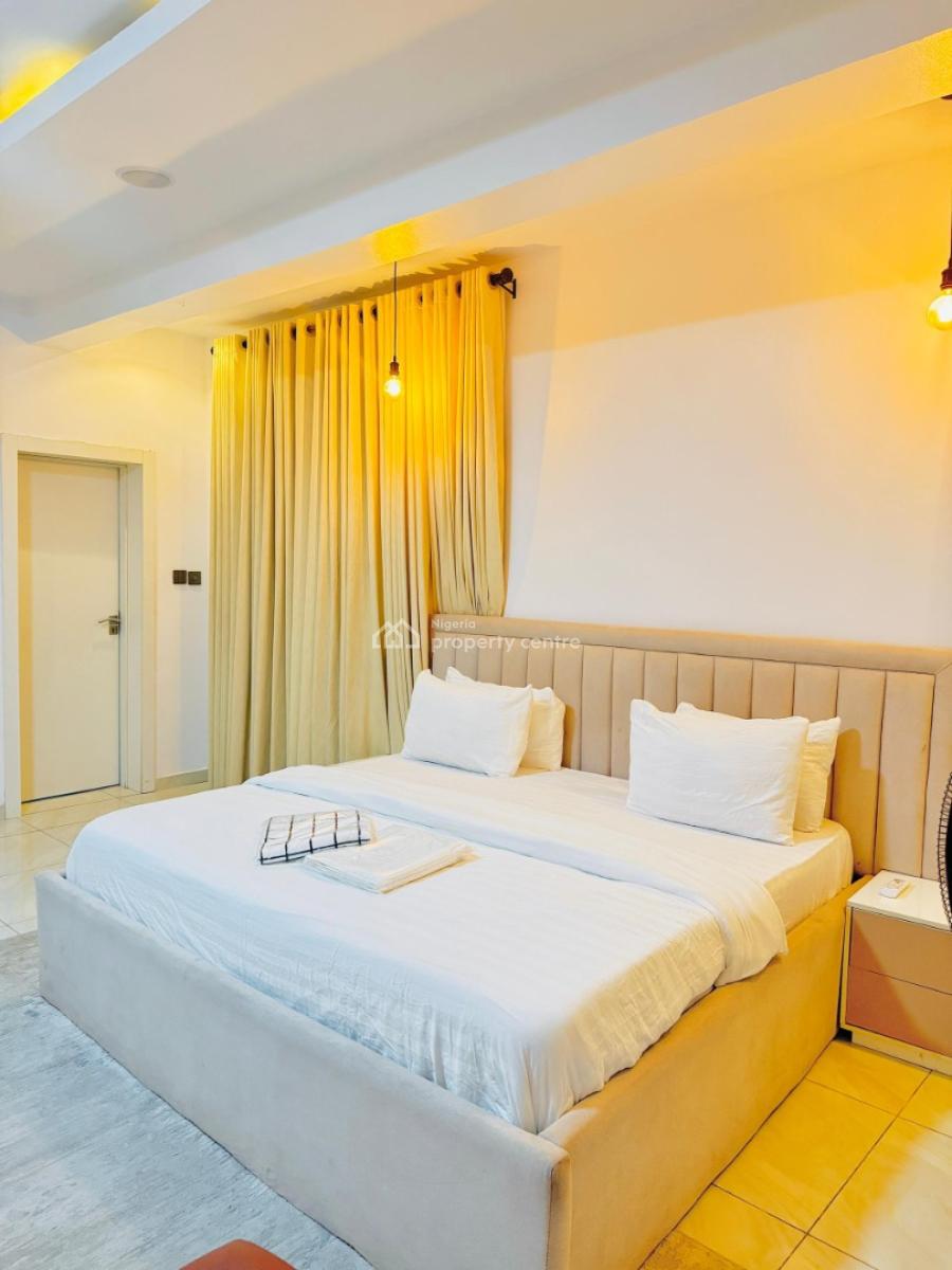 Spacious 1 Bedroom Penthouse with Ps5, Ikate, Lekki, Lagos, Flat / Apartment Short Let