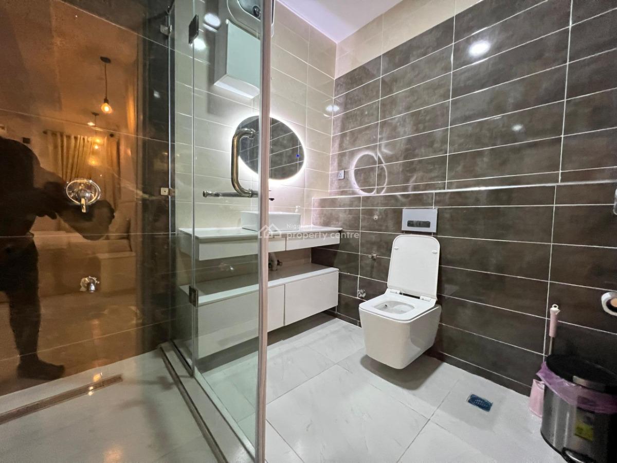 Spacious 1 Bedroom Penthouse with Ps5, Ikate, Lekki, Lagos, Flat / Apartment Short Let