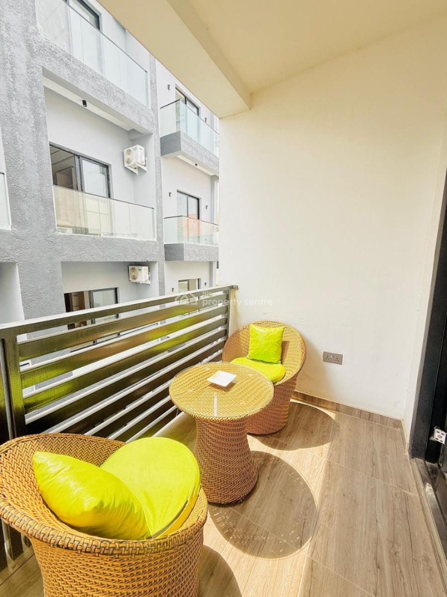 Spacious 1 Bedroom Penthouse with Ps5, Ikate, Lekki, Lagos, Flat / Apartment Short Let