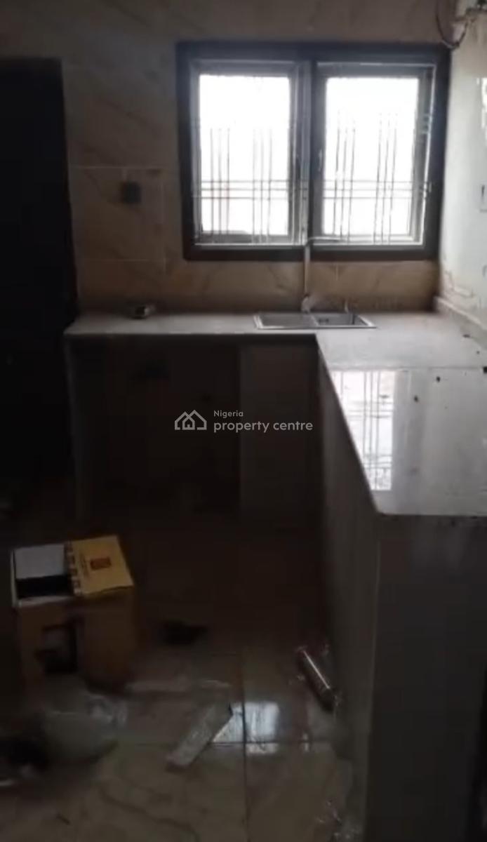 2 Bedroom Flat, Von Axis, Lugbe District, Abuja, Flat / Apartment for Rent