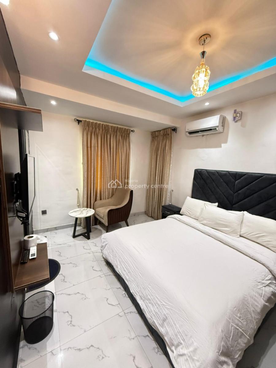 Cozy 2 Bedroom Apartment, Lekki Phase 1, Lekki, Lagos, Flat / Apartment Short Let