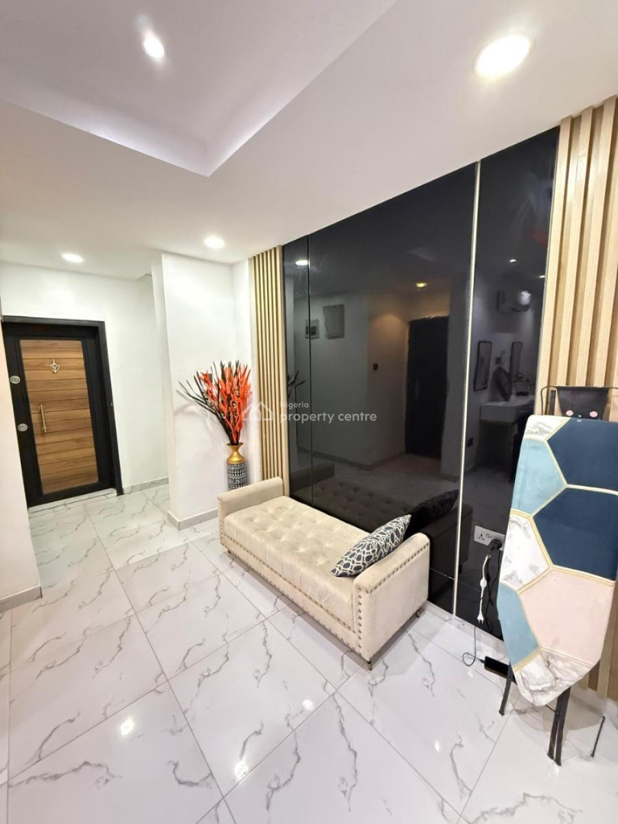 Cozy 2 Bedroom Apartment, Lekki Phase 1, Lekki, Lagos, Flat / Apartment Short Let