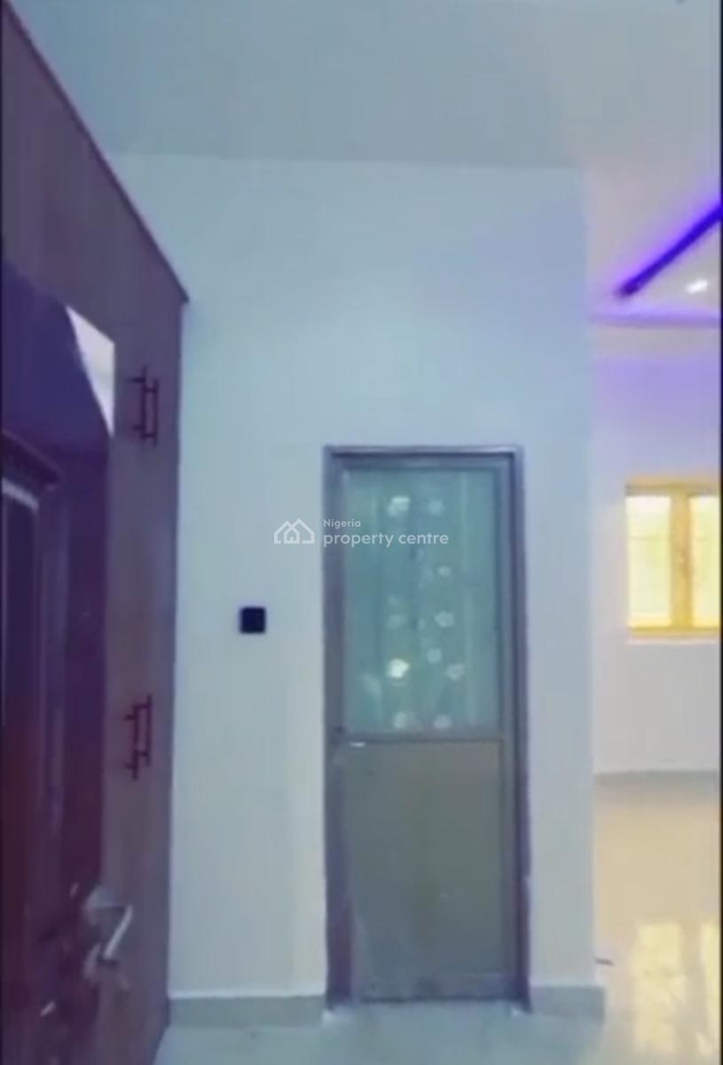 1 Bedroom Flat, Von Axis, Lugbe District, Abuja, Mini Flat (room and Parlour) for Rent