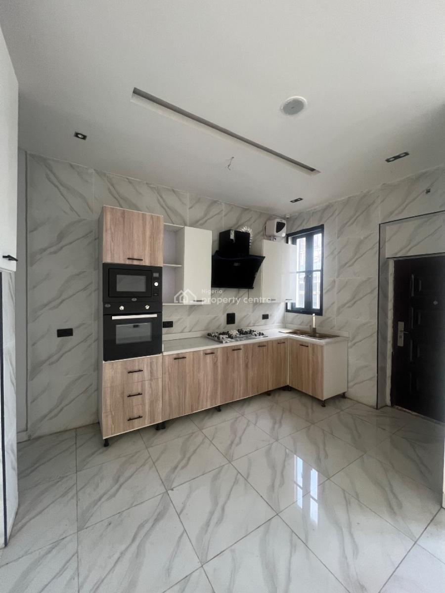 2bedroom Apartment, Ologolo, Lekki, Lagos, Flat / Apartment for Rent