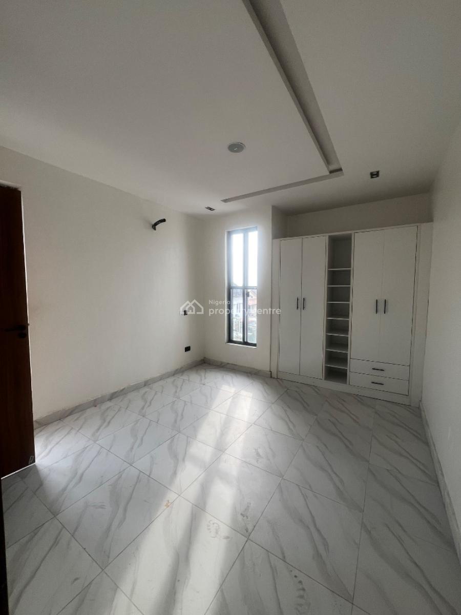 2bedroom Apartment, Ologolo, Lekki, Lagos, Flat / Apartment for Rent