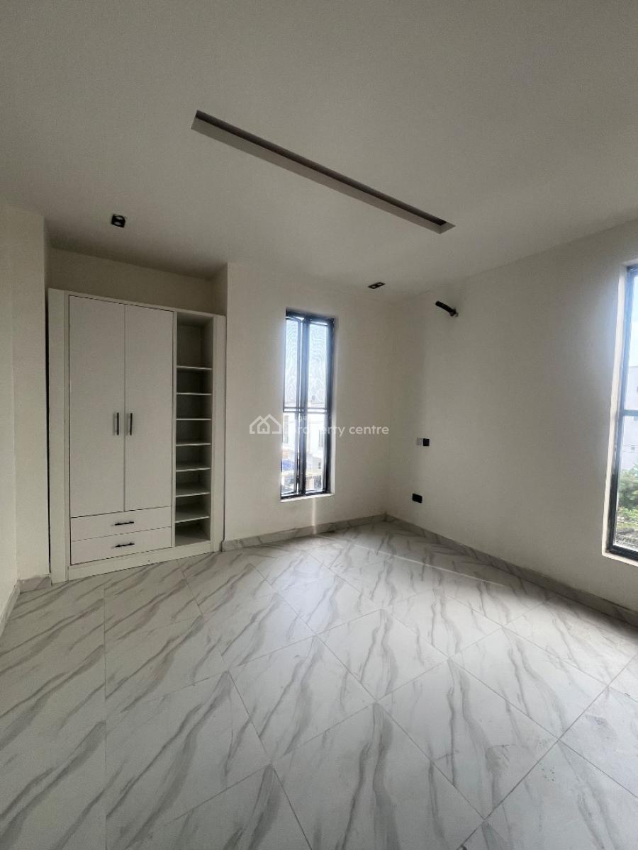 2bedroom Apartment, Ologolo, Lekki, Lagos, Flat / Apartment for Rent