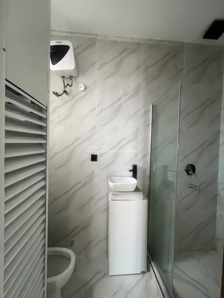 2bedroom Apartment, Ologolo, Lekki, Lagos, Flat / Apartment for Rent