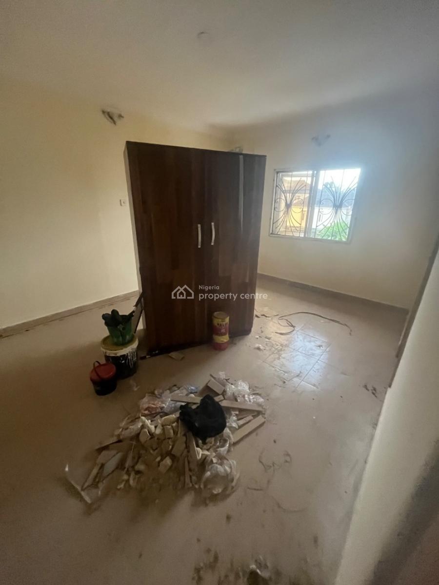 Magnificent Lovely 3 Bedroom Flat Under Renovation Upstairs, Mobil Road Ilaje, Ajah, Lagos, House for Rent