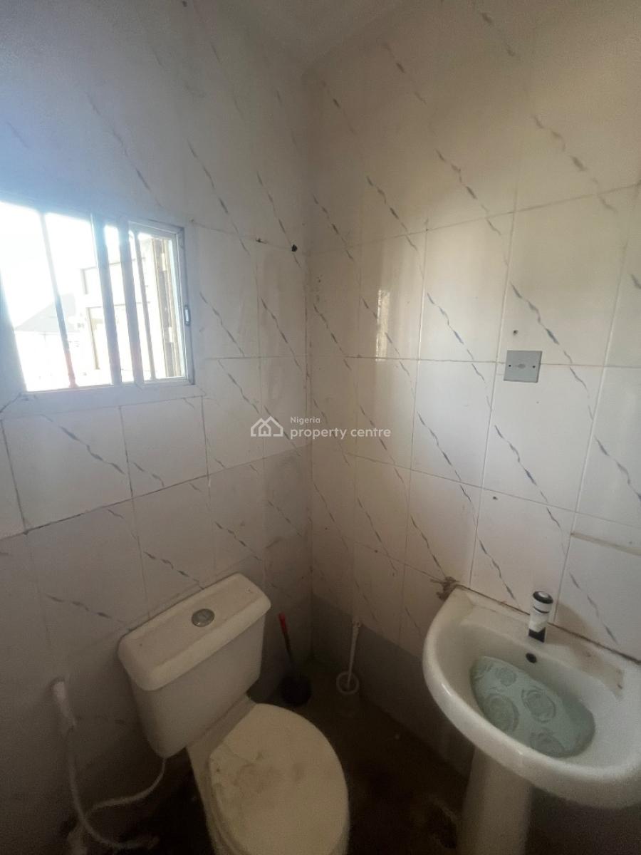 Magnificent Lovely 3 Bedroom Flat Upstairs Very Close to D Road, Mobil Road Ilaje, Ajah, Lagos, House for Rent