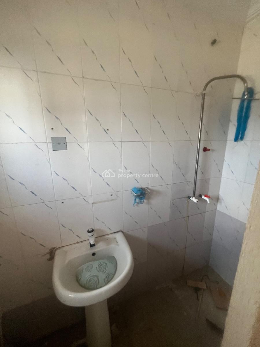 Magnificent Lovely 3 Bedroom Flat Upstairs Very Close to D Road, Mobil Road Ilaje, Ajah, Lagos, House for Rent