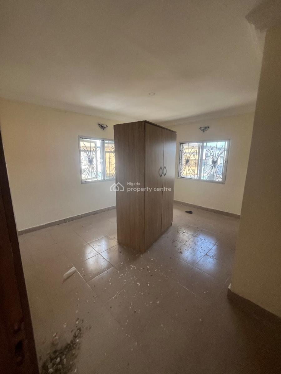 Magnificent Lovely 3 Bedroom Flat Upstairs Very Close to D Road, Mobil Road Ilaje, Ajah, Lagos, House for Rent