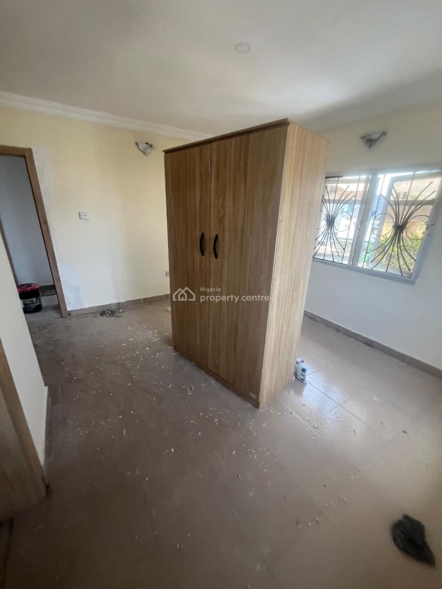 Magnificent Lovely 3 Bedroom Flat Upstairs Very Close to D Road, Mobil Road Ilaje, Ajah, Lagos, House for Rent