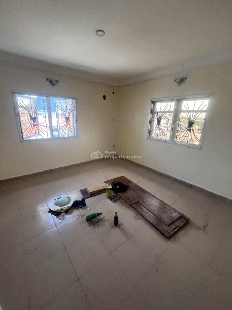 Magnificent Lovely 3 Bedroom Flat Upstairs Very Close to D Road, Mobil Road Ilaje, Ajah, Lagos, House for Rent