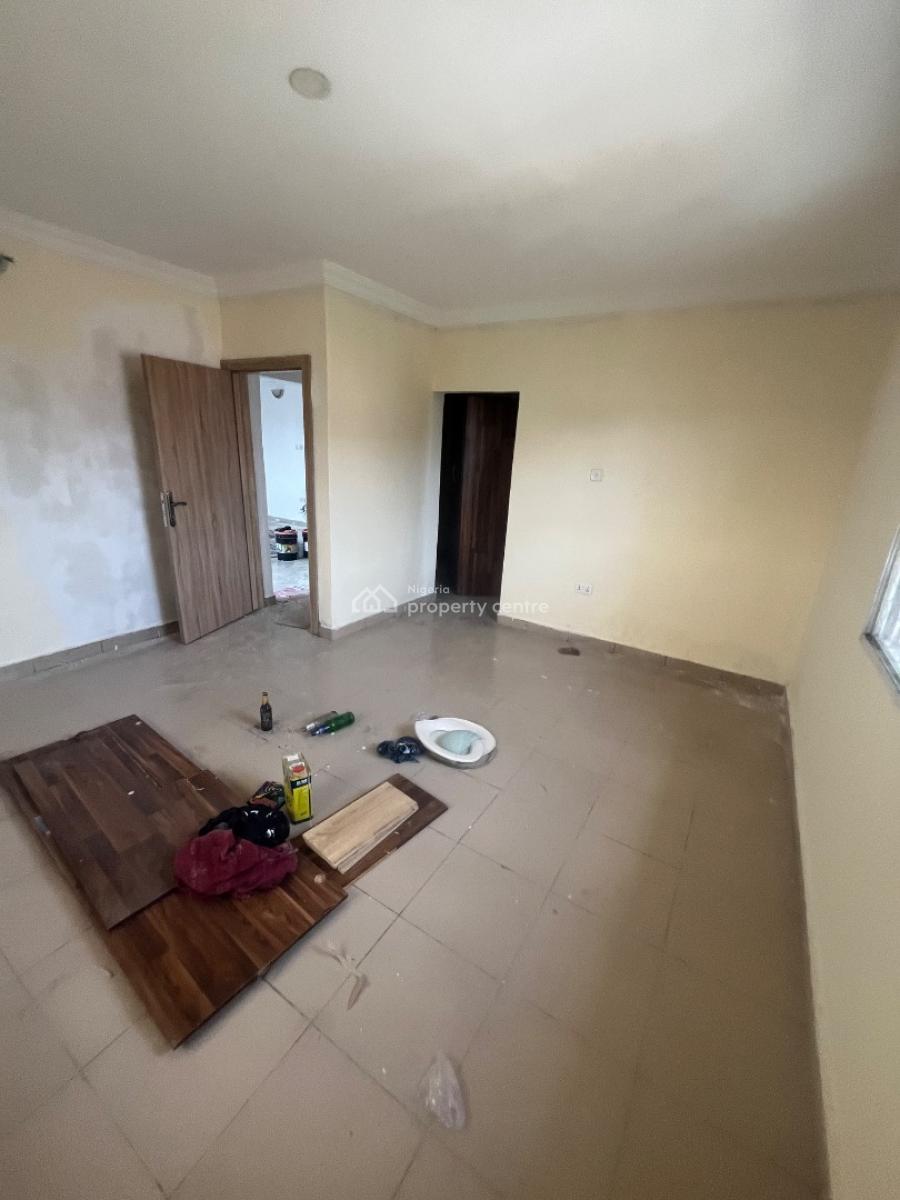 Magnificent Lovely 3 Bedroom Flat Upstairs Very Close to D Road, Mobil Road Ilaje, Ajah, Lagos, House for Rent