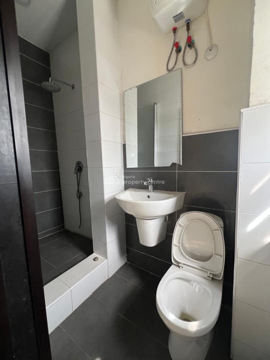 Well Maintained 3 Bedroom Apartment, Oniru Estate, Victoria Island (vi), Lagos, Flat / Apartment for Sale