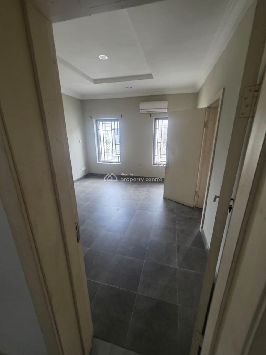 Executive Luxury 3 Bedroom Flat Upstairs, Lekki County Homes Phase 2, Ikota, Ikota, Lekki, Lagos, Flat / Apartment for Sale