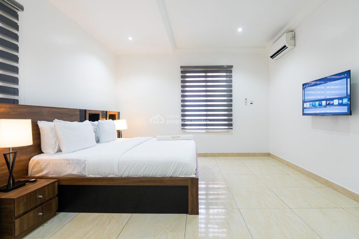 Premium 3-bedroom Serviced Apartment, Kayode Jacob Crescent, Off Freedom Way, Lekki Phase 1, Lekki Phase 1, Lekki, Lagos, Flat / Apartment Short Let