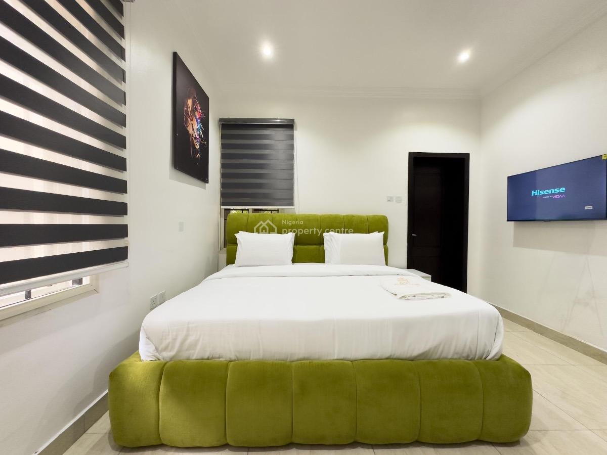 Tastefully Furnished 3-bedroom Apartment, Kayode Jacob Crescent, Lekki Phase 1, Lekki, Lagos, Flat / Apartment Short Let