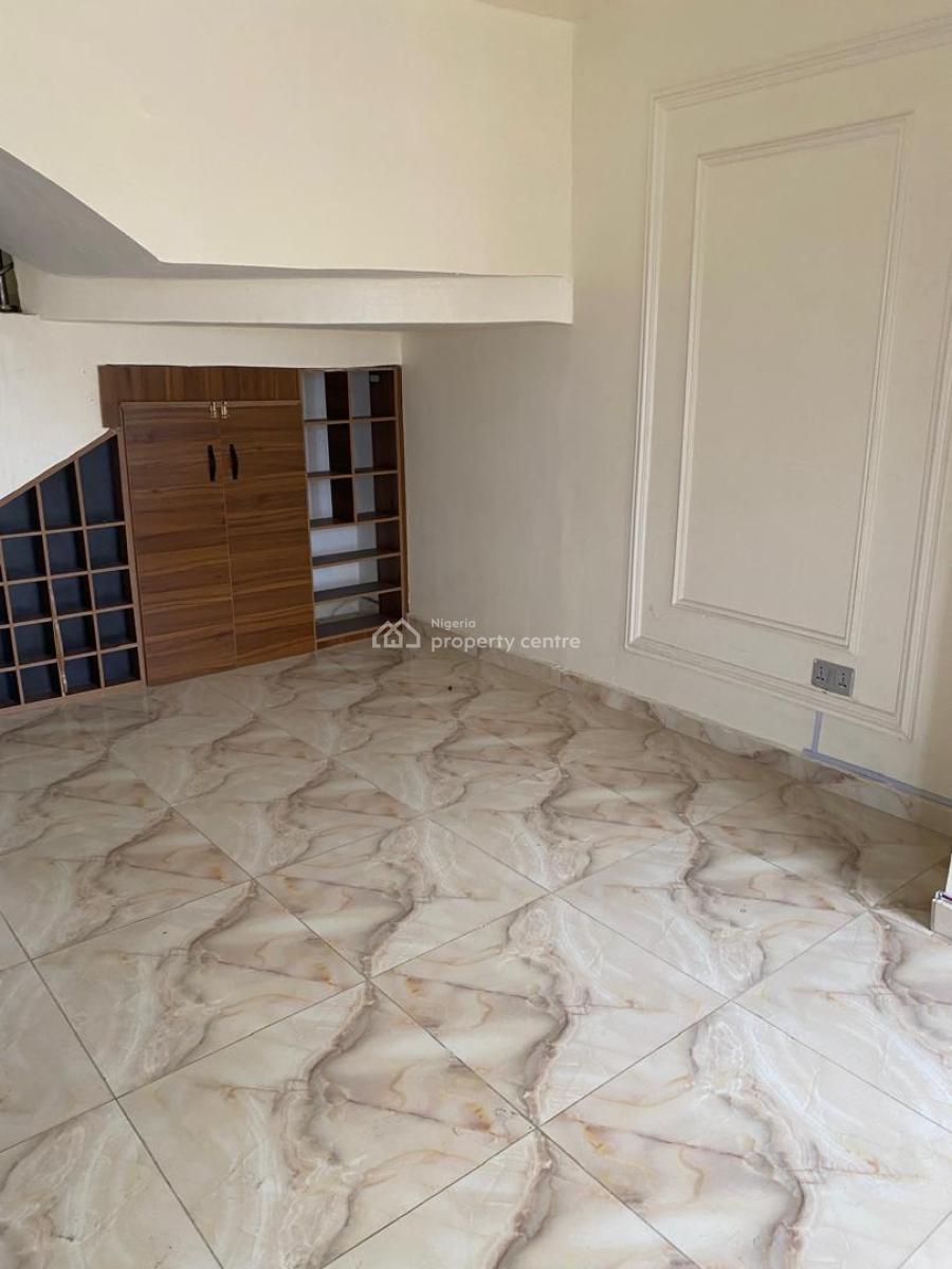 Spacious  3 Bedroom  Maisonette with Bq, Ikate, Lekki, Lagos, Terraced Duplex for Rent
