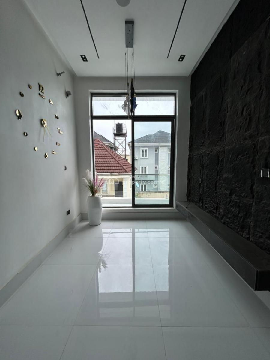 5 Bedroom Detached House with Bq, Lekki, Lagos, Detached Duplex for Sale