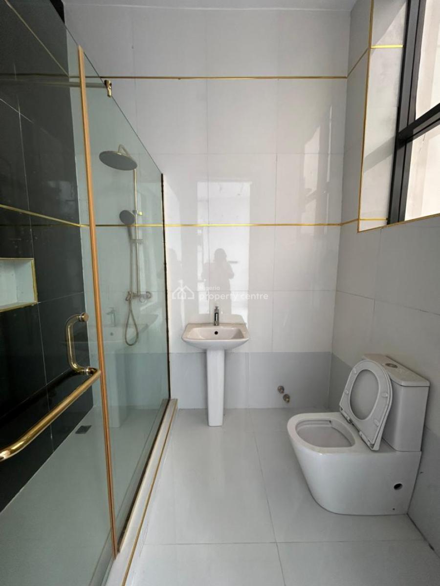 5 Bedroom Detached House with Bq, Lekki, Lagos, Detached Duplex for Sale