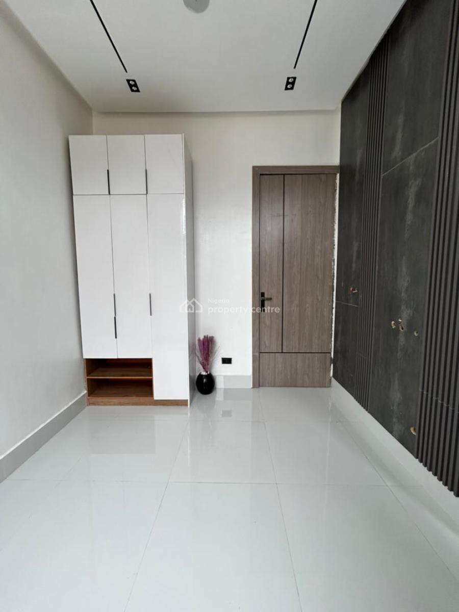 5 Bedroom Detached House with Bq, Lekki, Lagos, Detached Duplex for Sale