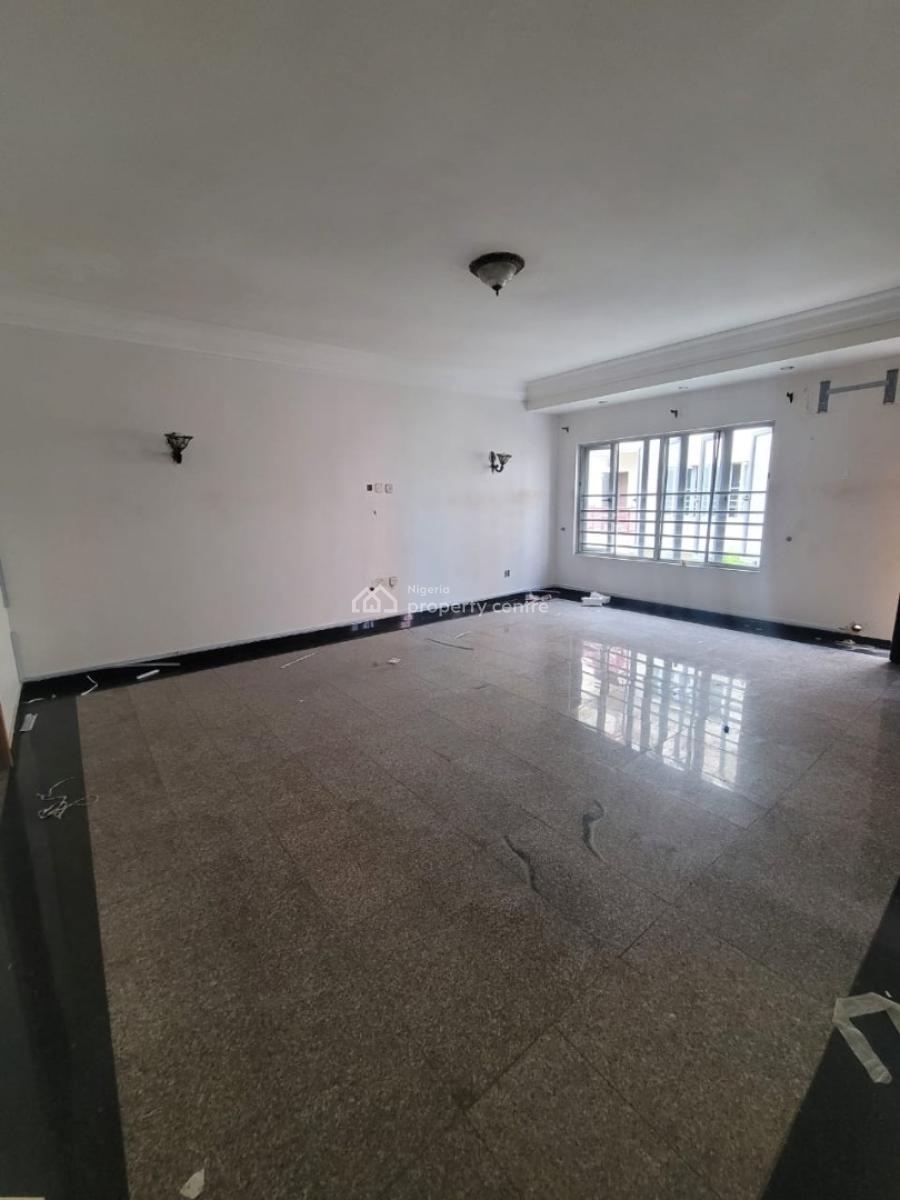 Lovely Miniflat on 1st Floor., Lekki Phase 1, Lekki, Lagos, Mini Flat (room and Parlour) for Rent