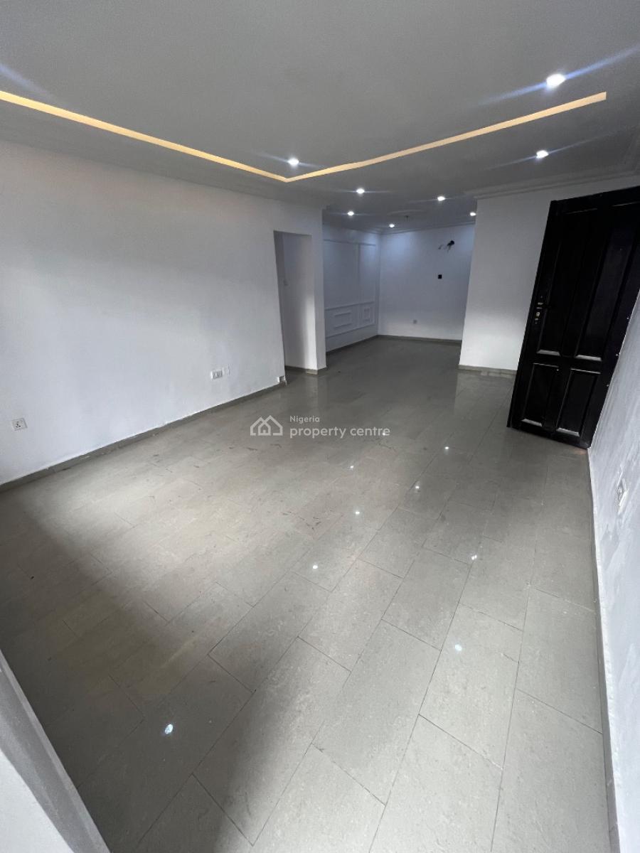 3-bedroom Apartment Located at a Quiet and Peaceful Area, Africa Lane, Lekki Phase 1, Lekki, Lagos, Flat / Apartment for Rent
