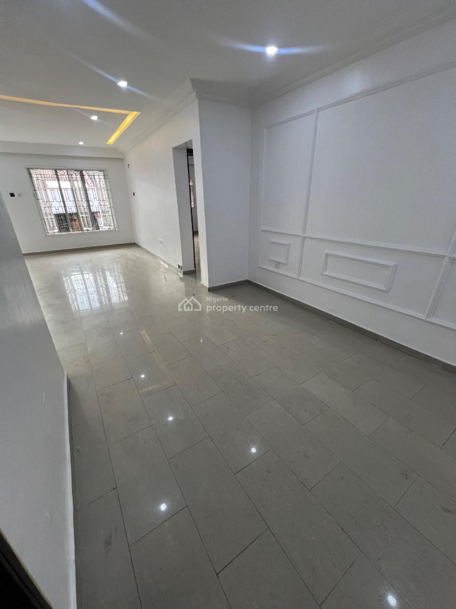 3-bedroom Apartment Located at a Quiet and Peaceful Area, Africa Lane, Lekki Phase 1, Lekki, Lagos, Flat / Apartment for Rent
