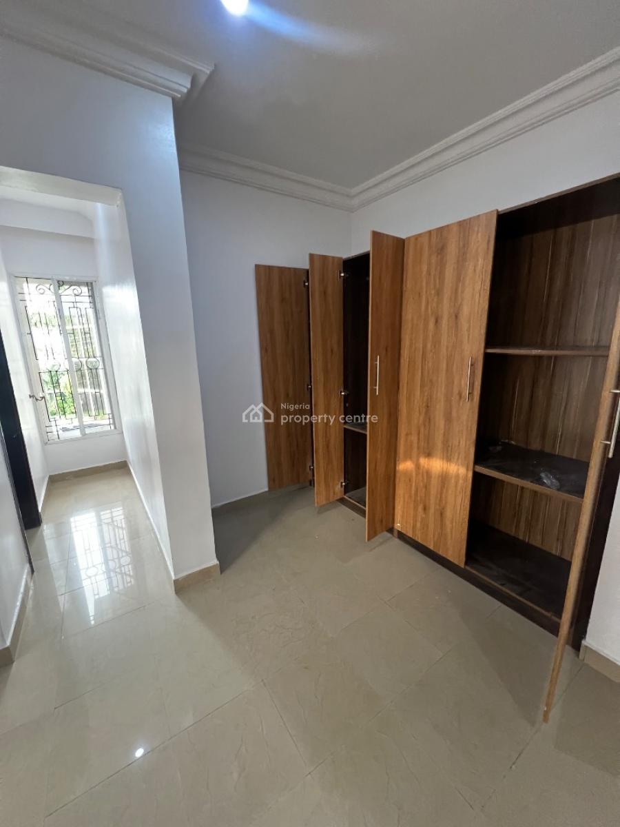 3-bedroom Apartment Located at a Quiet and Peaceful Area, Africa Lane, Lekki Phase 1, Lekki, Lagos, Flat / Apartment for Rent