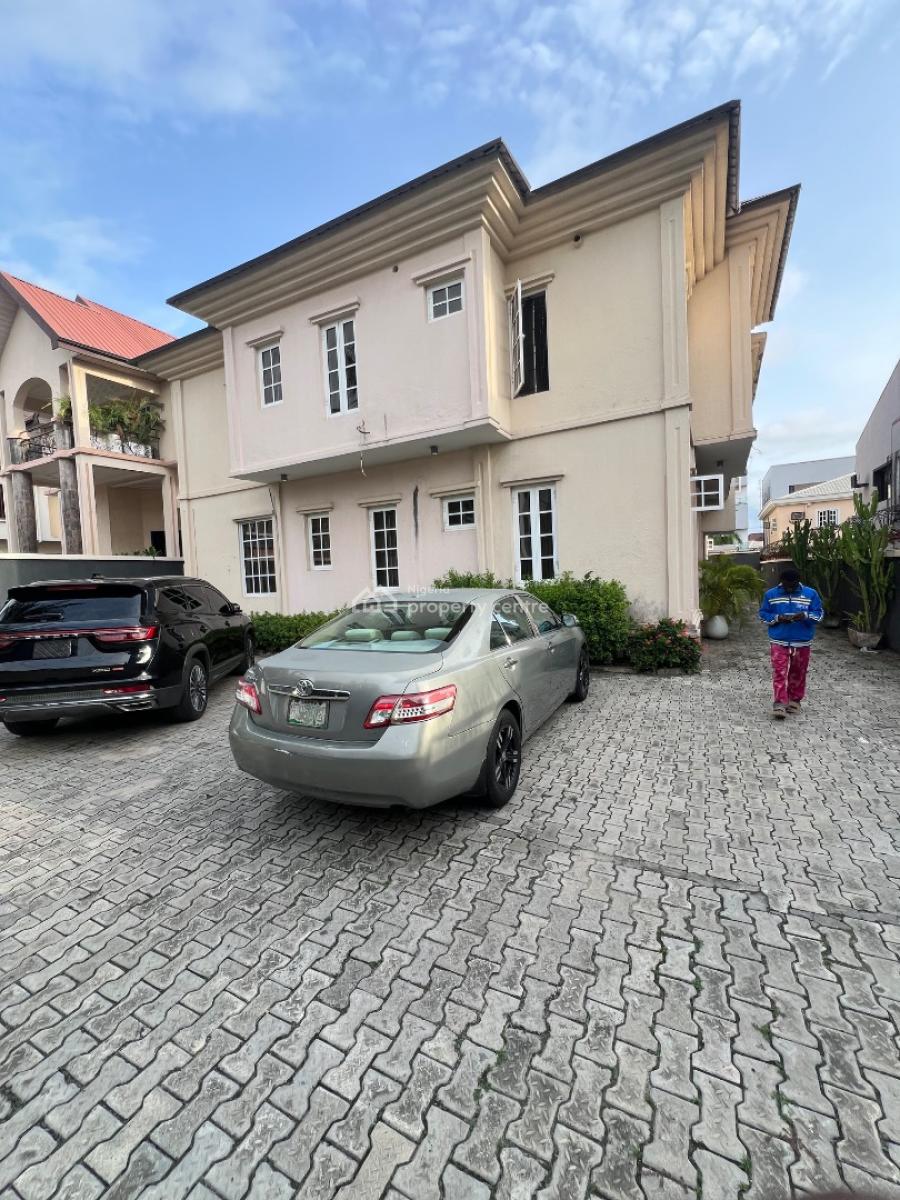 3-bedroom Apartment Located at a Quiet and Peaceful Area, Africa Lane, Lekki Phase 1, Lekki, Lagos, Flat / Apartment for Rent