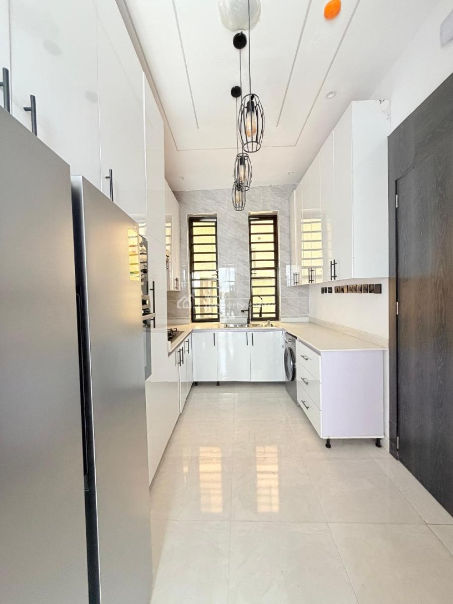 Magnificently Built 5 Bedroom Full Detached Duplex with Bq, Gra Phase 2, Magodo, Lagos, Detached Duplex for Sale
