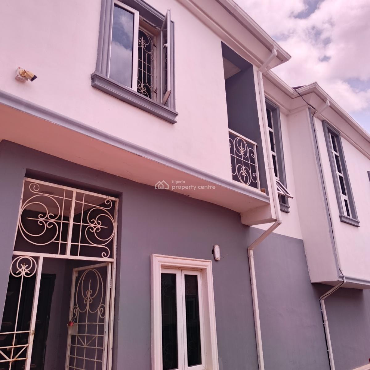 2 Bedrooms Terex Duplex, Crd Iron Bridge, Fha (f.h.a), Lugbe District, Abuja, Terraced Duplex for Rent