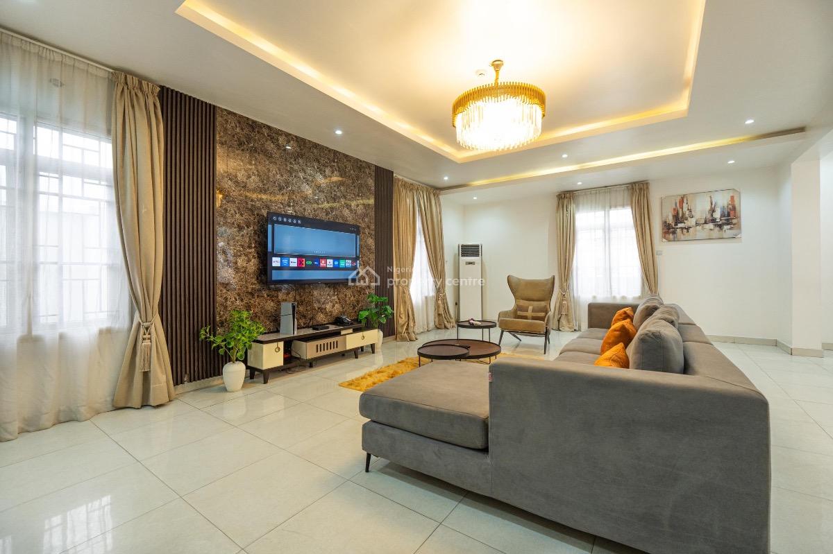 Spacious 3-bedroom Penthouse Apartment in Lekki Phase 1, Jacob Kayode Crescent Off Freedom Way, Lekki Phase 1, Lekki Phase 1, Lekki, Lagos, Flat / Apartment Short Let