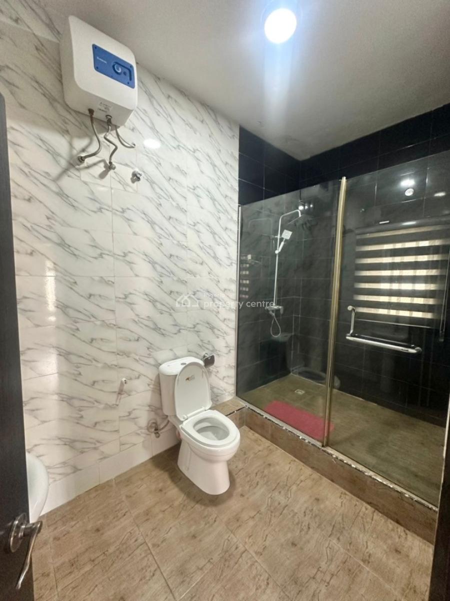 Luxurious Master Bedroom with Balcony, Canal West Estate, Osapa, Lekki, Lagos, Self Contain (single Rooms) for Rent