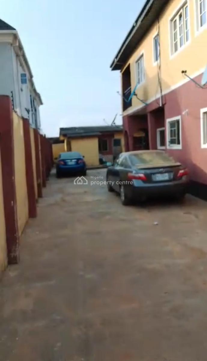6 Flats Apartment, Ipaja, Lagos, Block of Flats for Sale