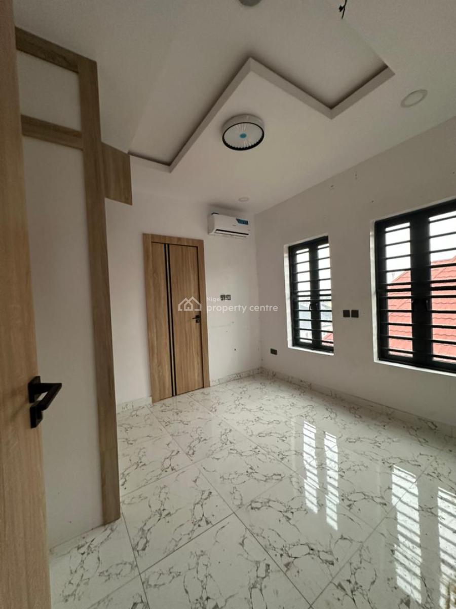 Tastefully Design 2bedroom Apartment with Exquisite Features, Chevron, Lekki, Lekki, Lagos, Flat / Apartment for Sale