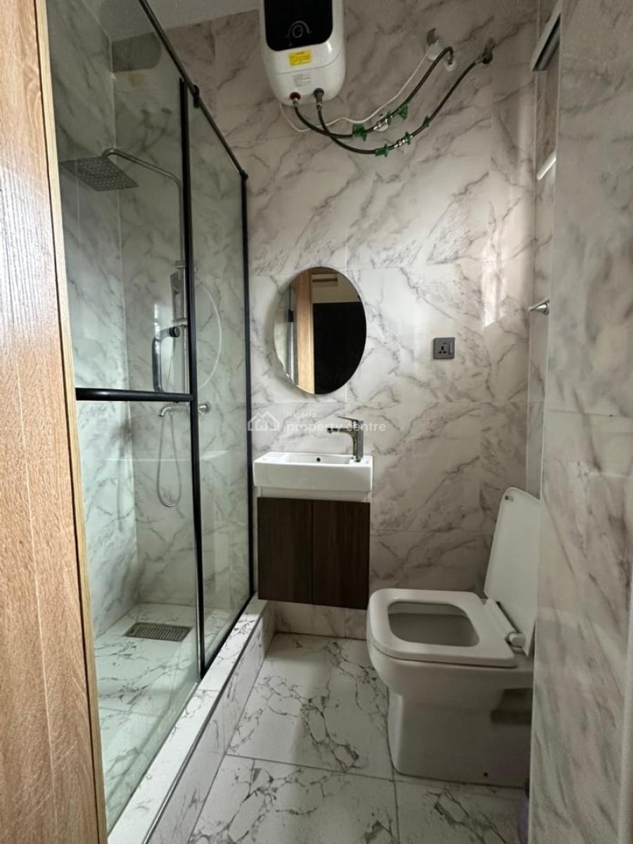 Tastefully Design 2bedroom Apartment with Exquisite Features, Chevron, Lekki, Lekki, Lagos, Flat / Apartment for Sale