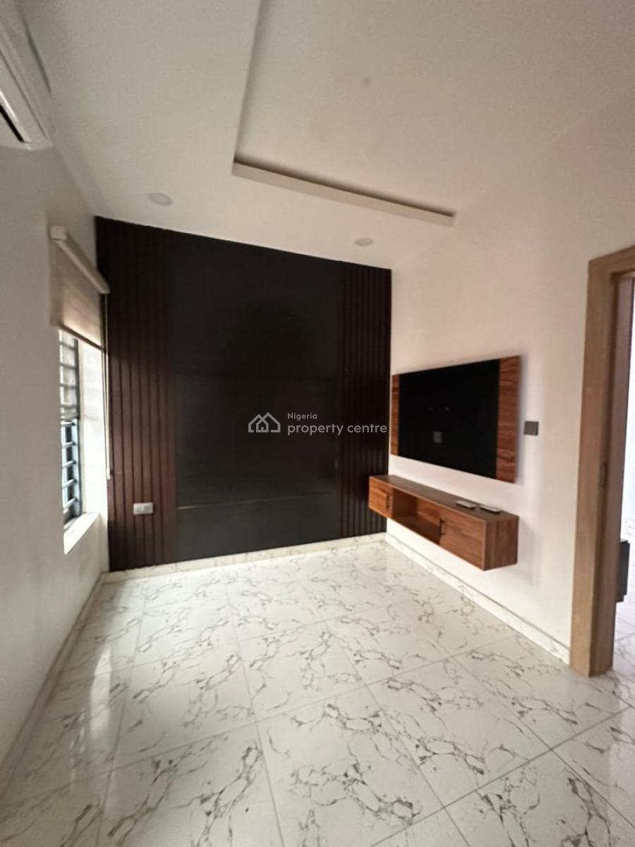 Tastefully Design 2bedroom Apartment with Exquisite Features, Chevron, Lekki, Lekki, Lagos, Flat / Apartment for Sale