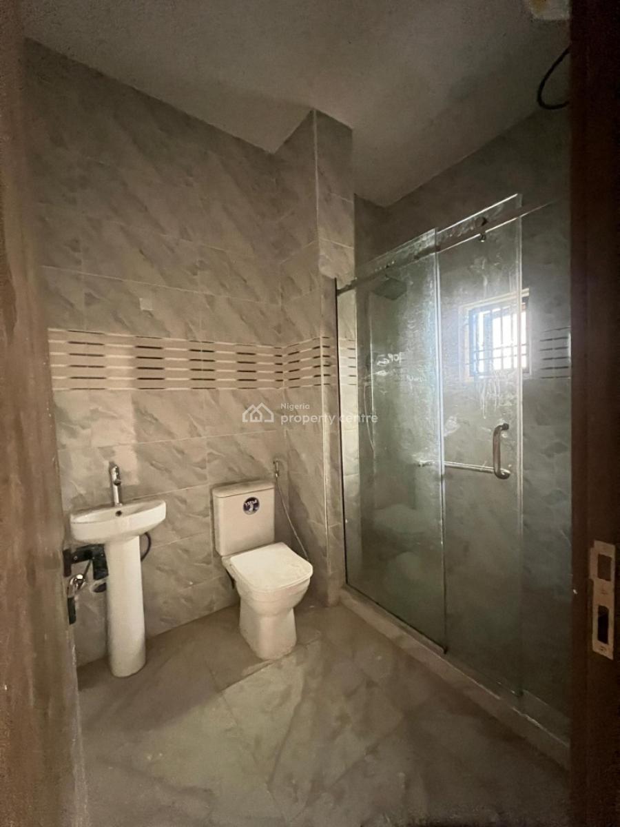 Well Built Spacious 5 Bedroom Terrace Duplex with Bq, Guzape Main, Guzape District, Abuja, Terraced Duplex for Rent