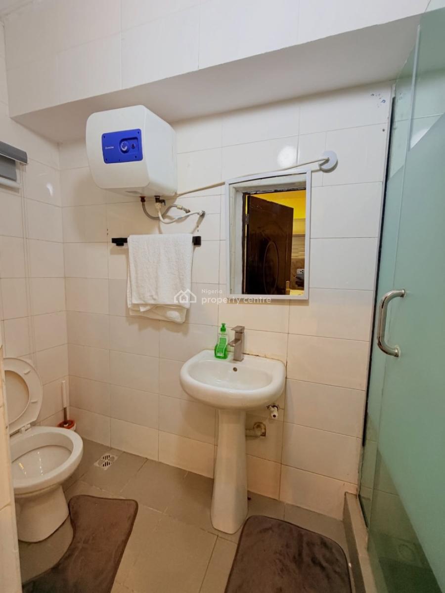 Lovely 2 Bedroom Apartment with Bq, Gra, Ikeja Gra, Ikeja, Lagos, Block of Flats for Sale