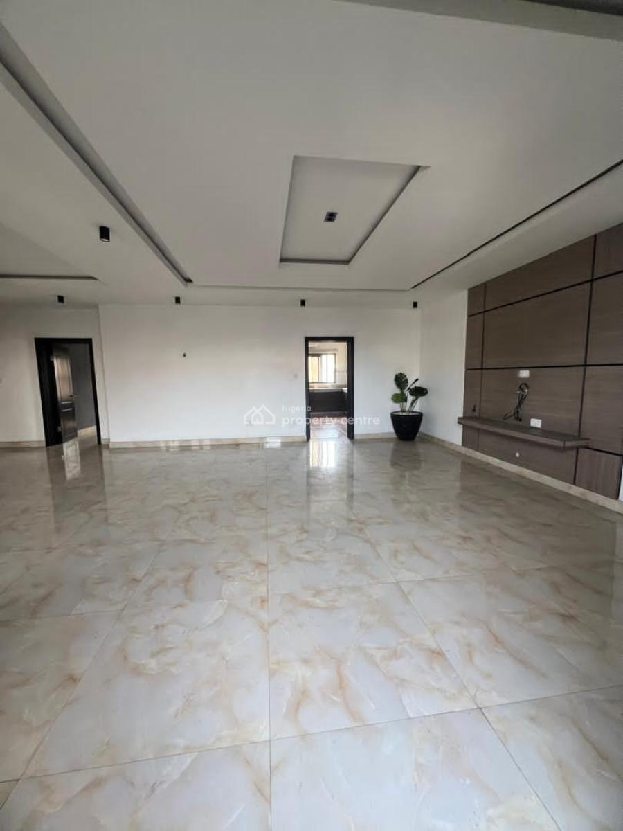 Well Maintained 3 Bedroom Apartment with Bq Comes with Acs, Oniru, Victoria Island (vi), Lagos, Flat / Apartment for Sale