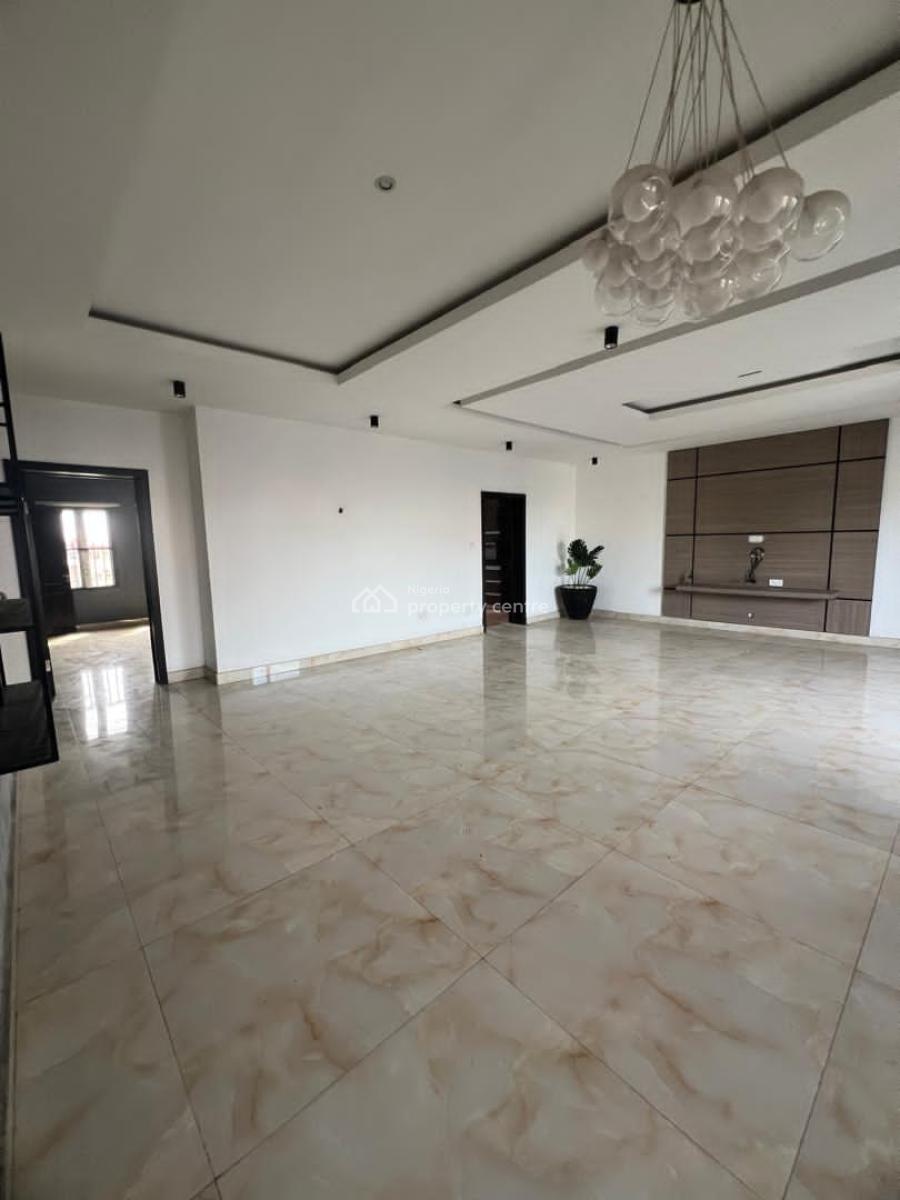 Well Maintained 3 Bedroom Apartment with Bq Comes with Acs, Oniru, Victoria Island (vi), Lagos, Flat / Apartment for Sale