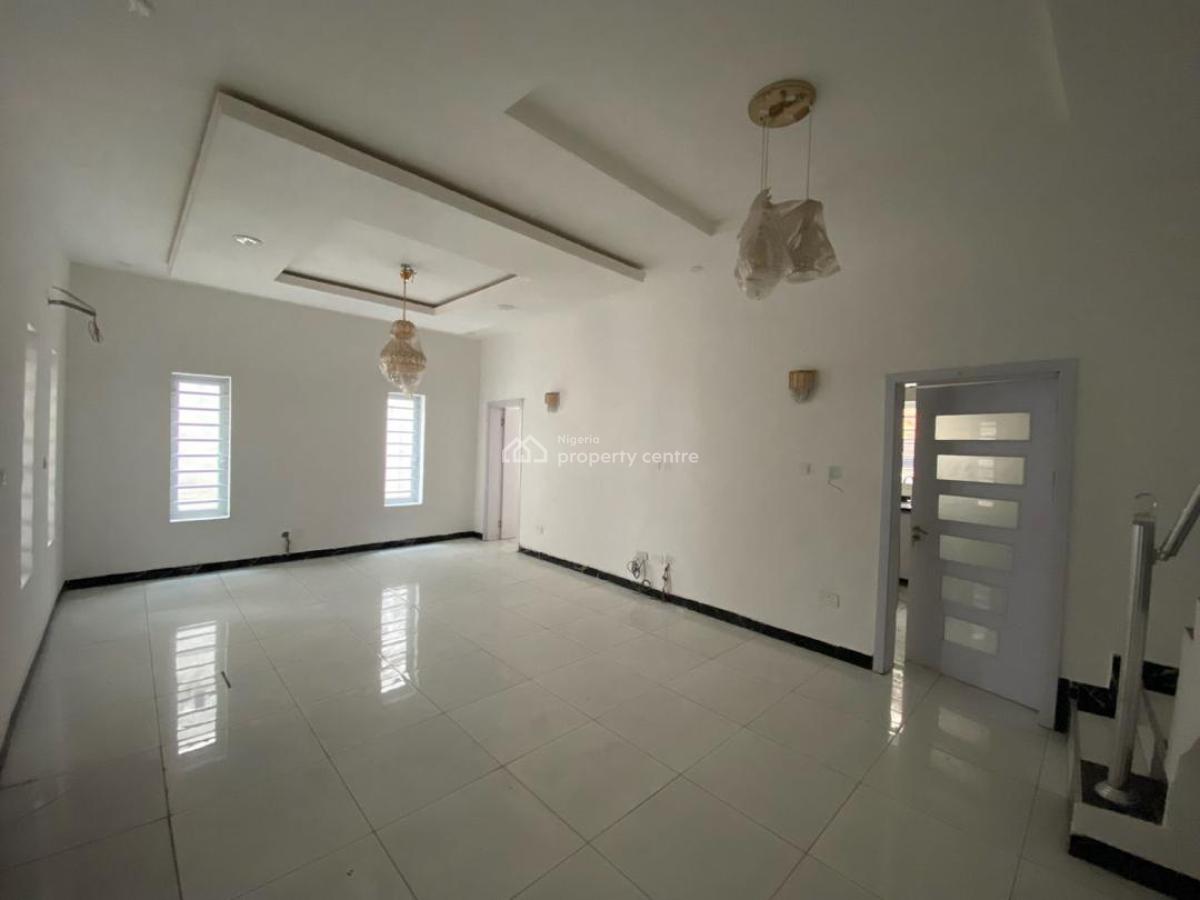 Well Maintained 4 Bedrooms Terrace House, Ikota, Lekki, Lagos, Terraced Duplex for Sale