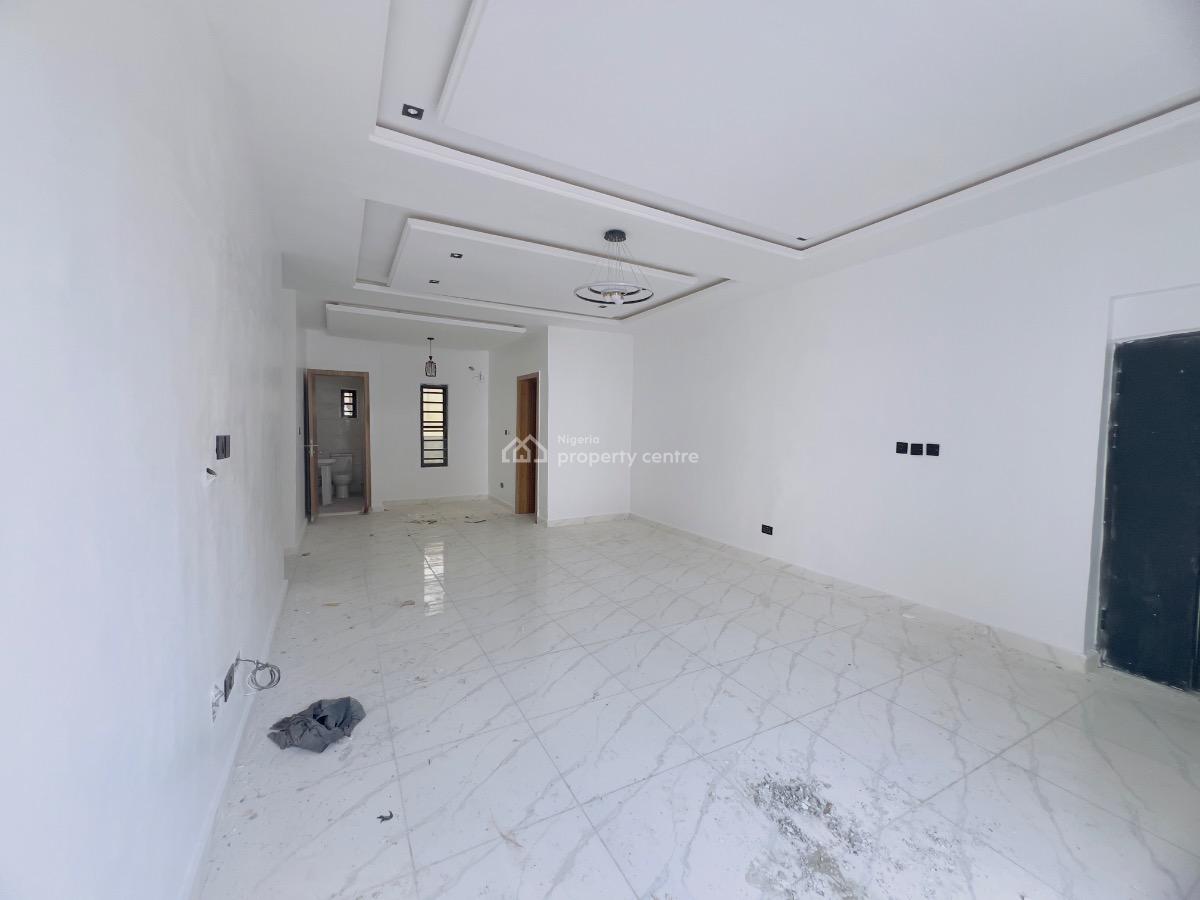 2bedroom Apartment, Lekki Phase 2, Lekki, Lagos, Flat / Apartment for Sale