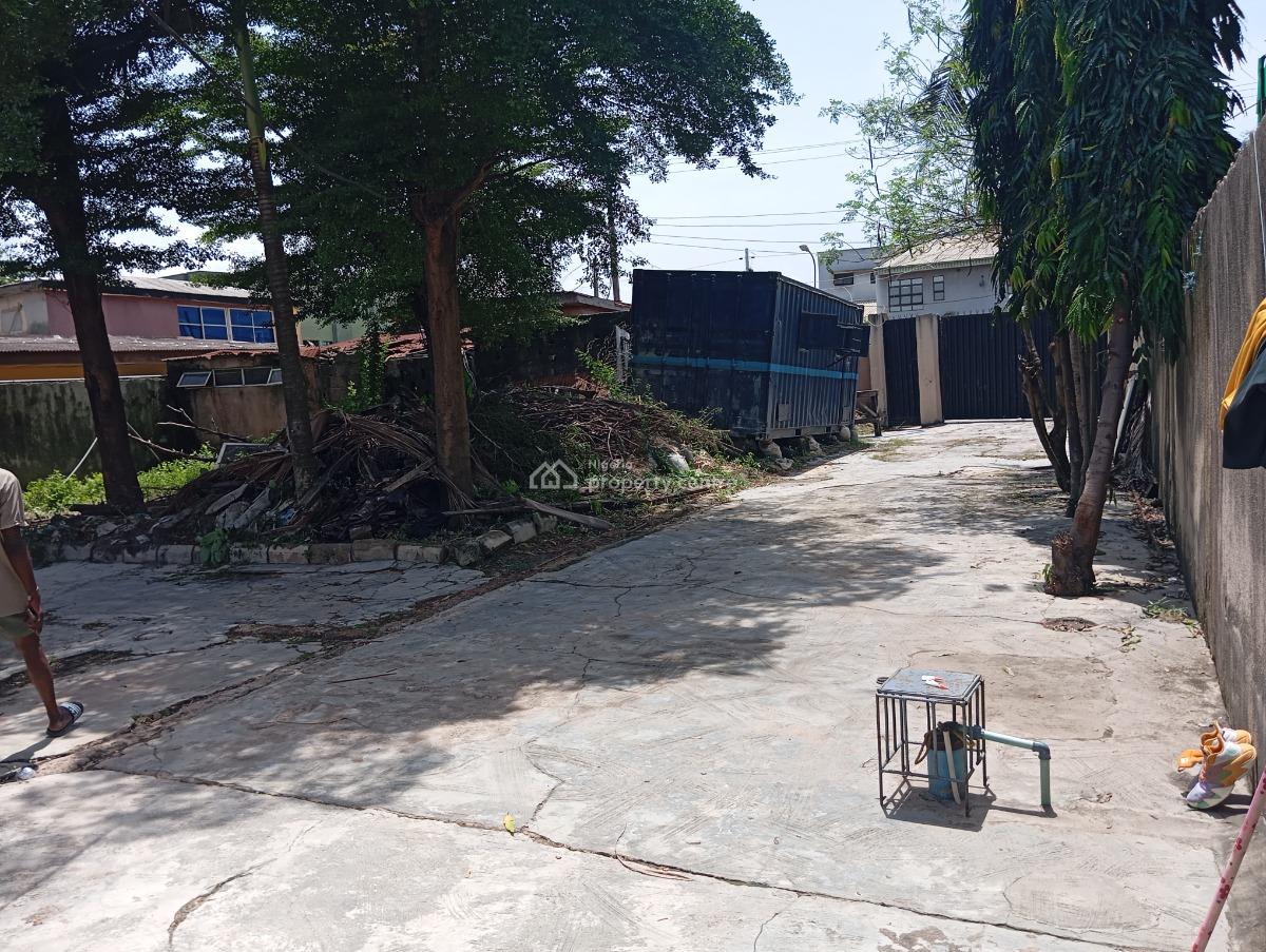 Full Plot of Land with 3bedroom Setback Bungalow, Agboyi Road Alapere Ketu Lagos, Alapere, Ketu, Lagos, Residential Land for Sale