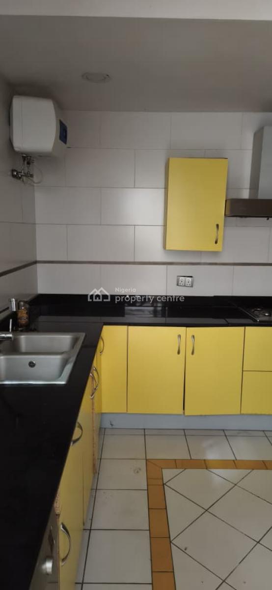 Decent Ensuit 2 Bedroom Apt  with  Acs/ Pool and Gym, in a Secured Est, Banana Island, Ikoyi, Lagos, Flat / Apartment for Rent